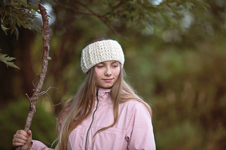 Cream sparkle knotted bow winter headband