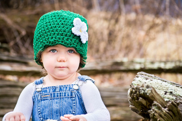 Emerald green flapper beanie hat | 34 flower colors available