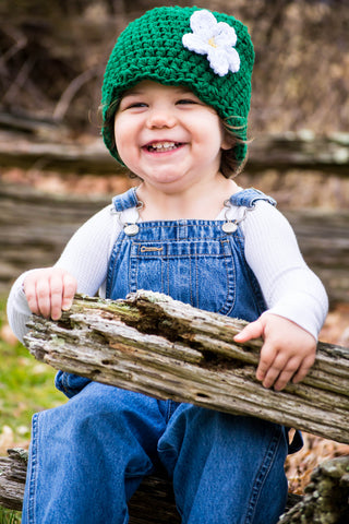 Emerald green flapper beanie hat | 40 flower colors available