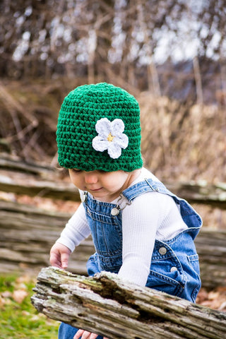 Emerald green flapper beanie hat | 40 flower colors available