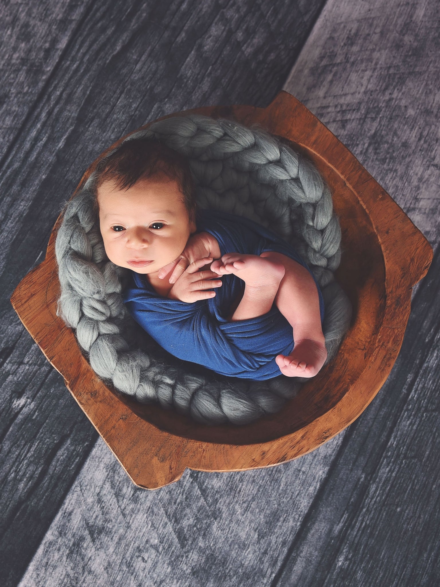 Gray newborn photography chunky round bump blanket by Two Seaside Babes