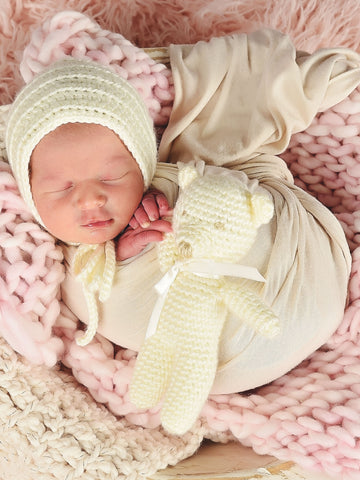 Ivory cream baby bonnet, hospital hat, shower gift, newborn photo prop by Two Seaside Babes