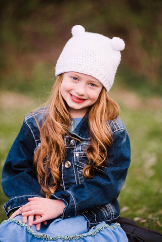 White mini pom pom hat