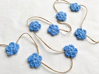 Blue Spring & Easter flower farmhouse garland