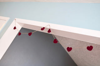 Red wine Valentine's Day heart farmhouse garland