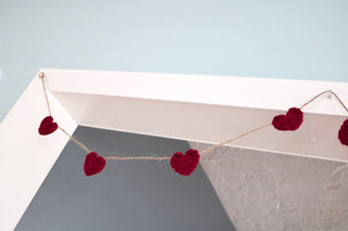 Red wine Valentine's Day heart farmhouse garland