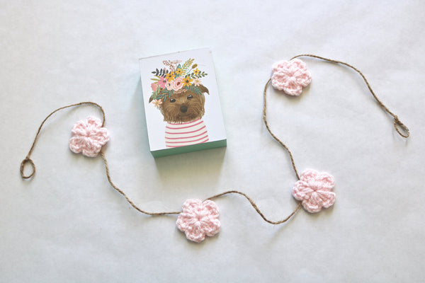 Pale pink Spring & Easter flower farmhouse garland