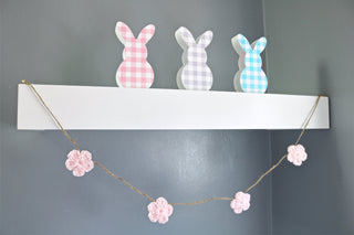 Pale pink Spring & Easter flower farmhouse garland