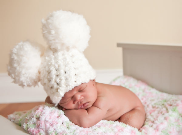 Newborn White Pom Pom Hat