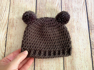 Charcoal gray mini pom pom hat