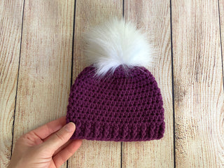 Berry faux fur pom pom hat