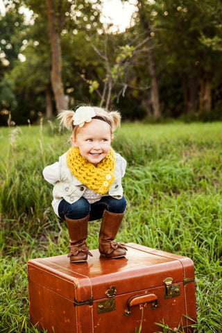 Yellow citron button scarf