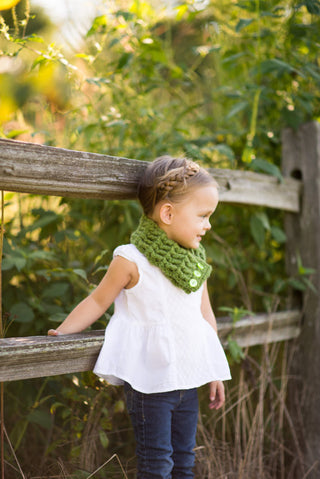 Green button scarf - Two Seaside Babes