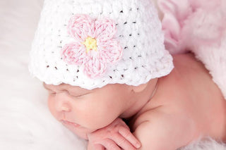 White flapper beanie hat | 40 flower colors available